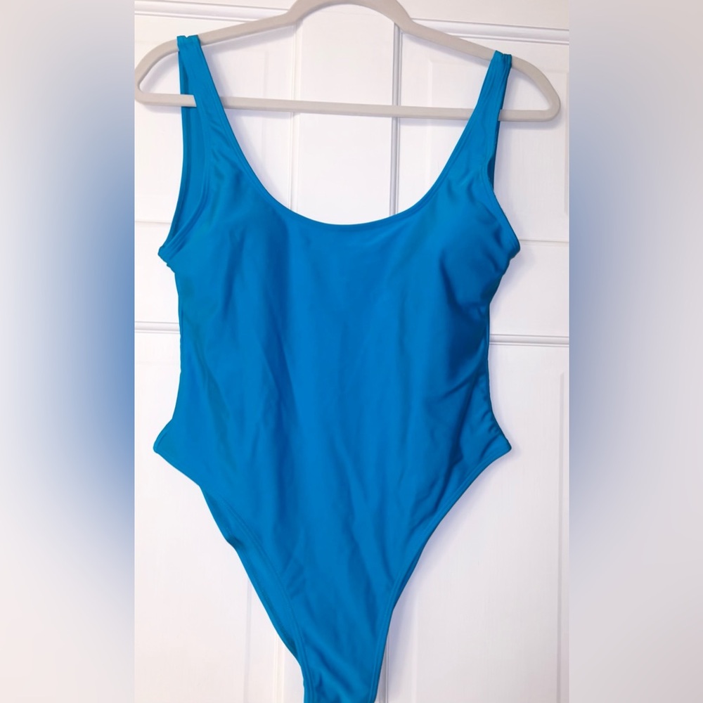 MIAIULIA Women's Retro 80s/90s Inspired High Cut Low Back Padding Bathing Suits